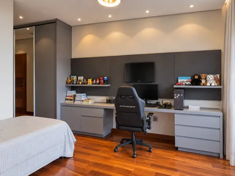 Dormitórios - Solteiro e Infantil &mdash; Quarto Juvenil Gamer com Bancada de Estudos e Painel Integrado