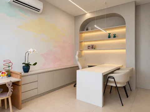 Espaço Comercial &mdash; Armário de Arquivo e Louceiro com Portas em Perfil de Alumínio