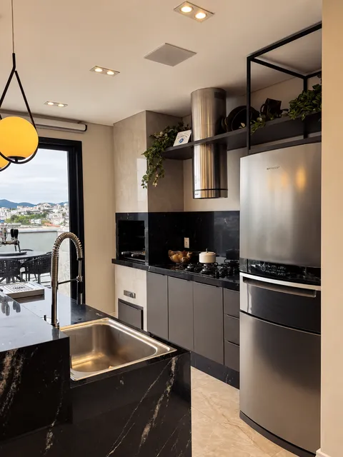 Lazer &mdash; Espaço Gourmet com Churrasqueira e Ilha em Mármore Preto